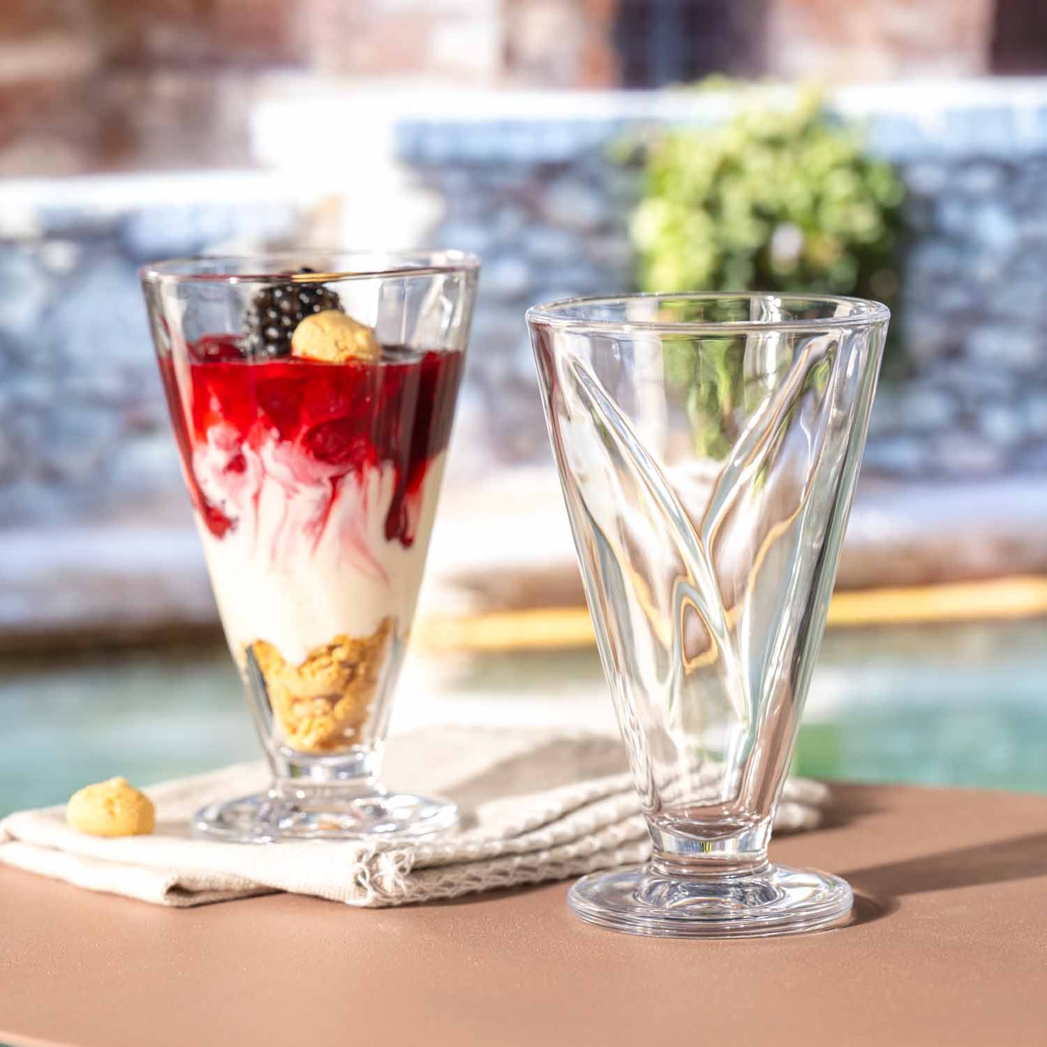 Eisbecher aus Glas CONO 360 ml 4er-Set