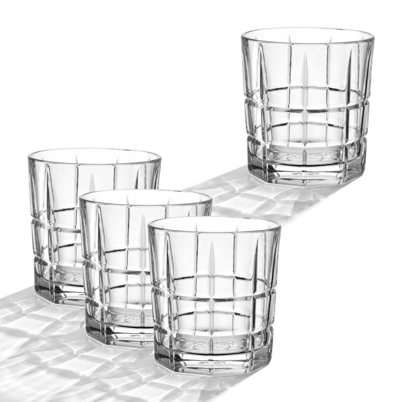 Whiskyglas D.O.F. SPIRITII NOVA 350 ml 4er-Set in verschiedenen Größen nebeneinander