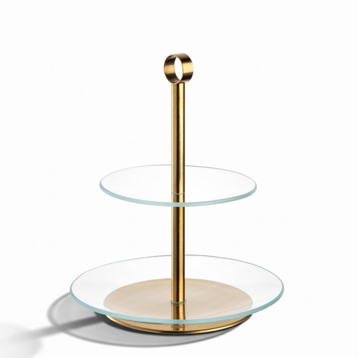Etagere CENA gold 2-teilig mit Glastablaren und goldenem Ständer vor weißem Hintergrund