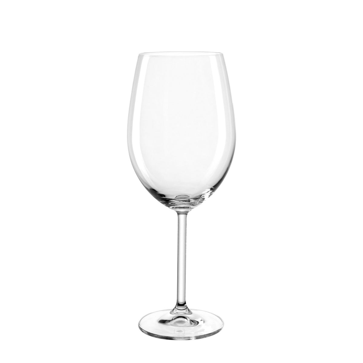 Bordeauxglas DAILY 640 ml, klares Glas, isoliert auf weißem Hintergrund