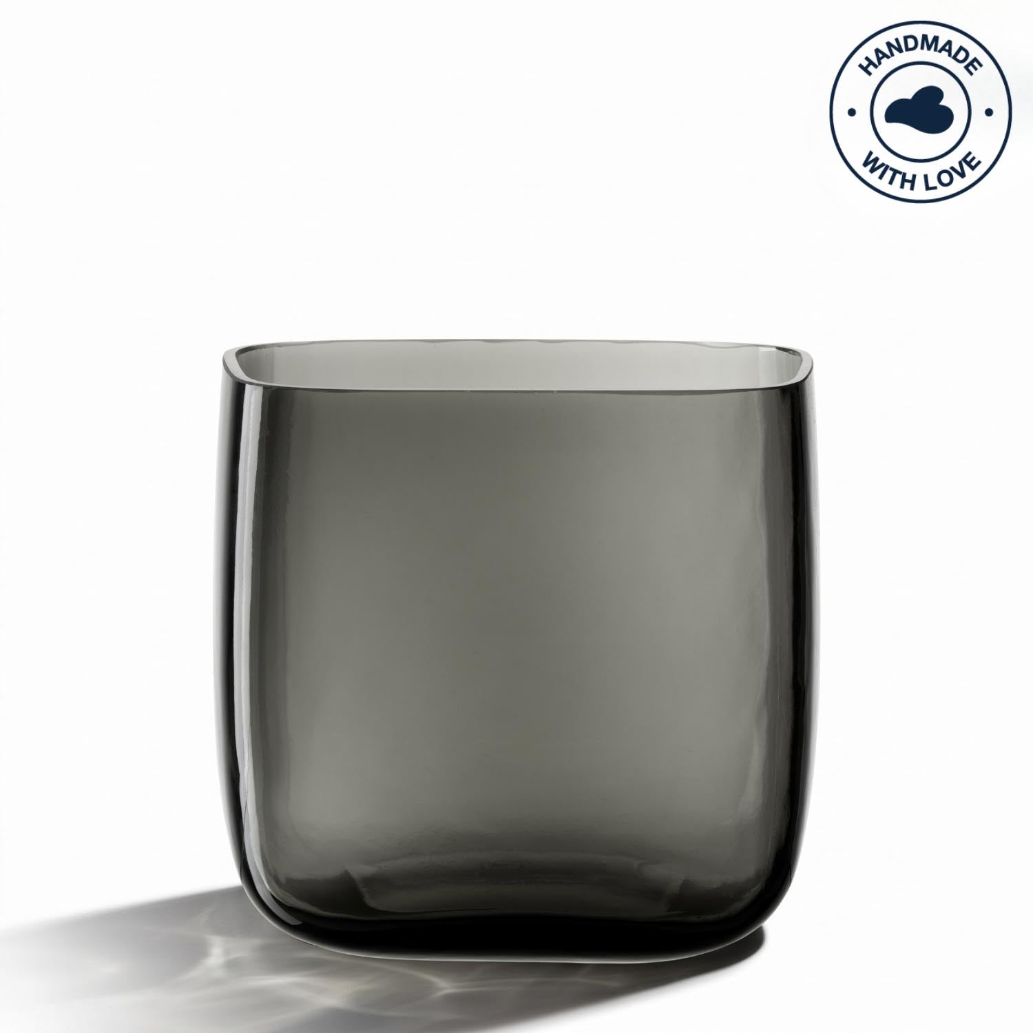Vase PIETRA 15 cm grau auf weißem Hintergrund, zylindrische Form