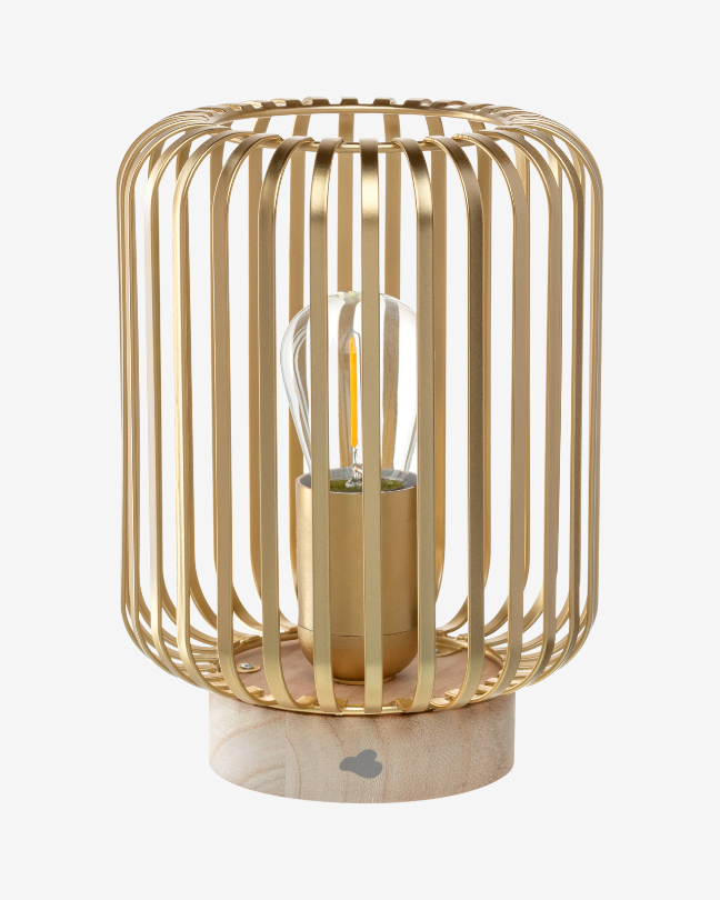 Goldene LED Tischlaterne mit filigranem Gitterdesign und Holzsockel aus der LEONARDO Deko-Kollektion.