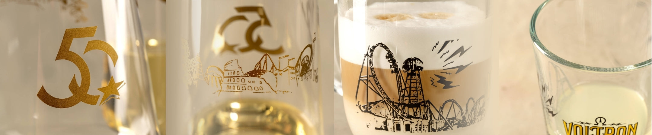 Verschiedene Gläser und eine Tasse der LEONARDO Jubiläumskollektion zum 50. Europa-Park mit goldenen Logos und ikonischen Park-Motiven wie Achterbahnen.