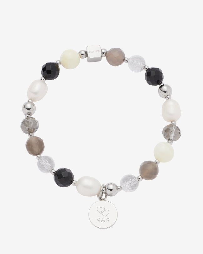 Edler Schmuck mit Gravur als persönliche Erinnerung.