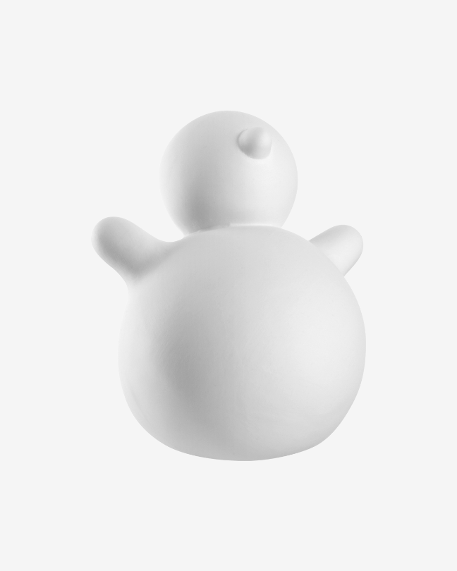 Weiße Dekofigur in Schneemannform aus der LEONARDO Weihnachtskollektion.