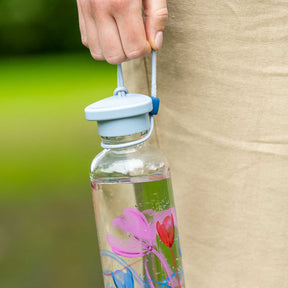 Flasche IN GIRO 500 ml Flower hellblau